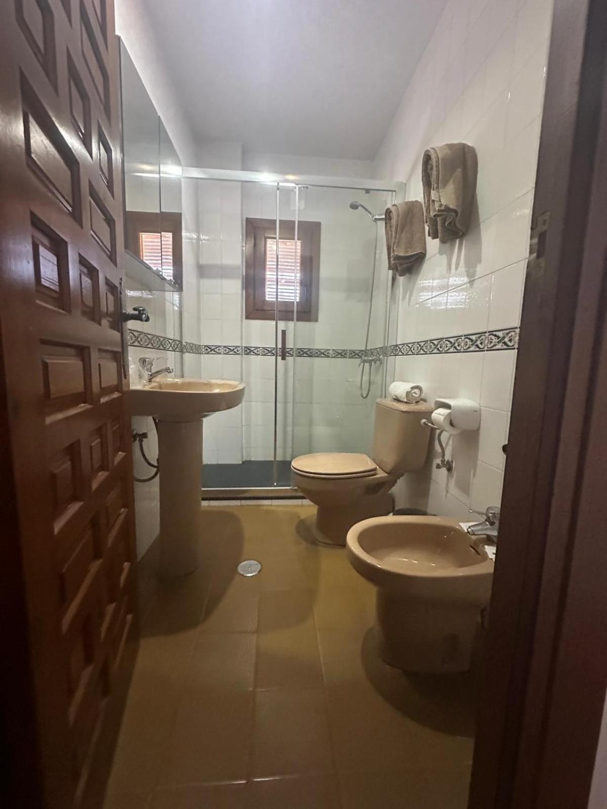 בוביון Hostal Rural Las Terrazas De La Alpujarra מראה חיצוני תמונה